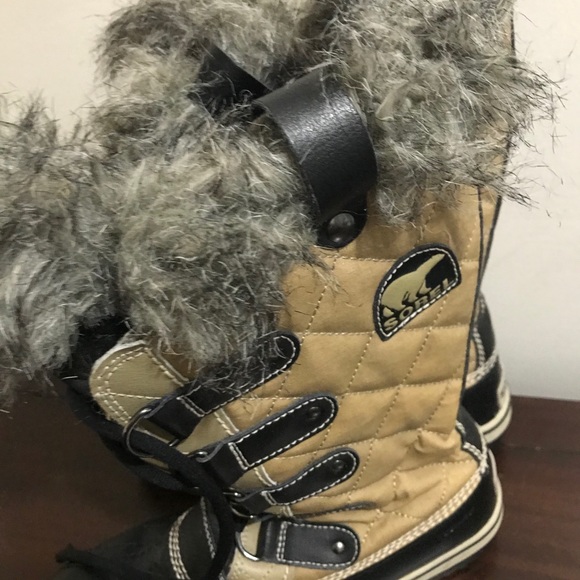 sorel waterproof women’s boots size 7 tan black - Picture 6 of 8